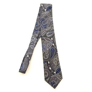 Geoffrey Beene 100% Silk Gray Paisley Tie O/S